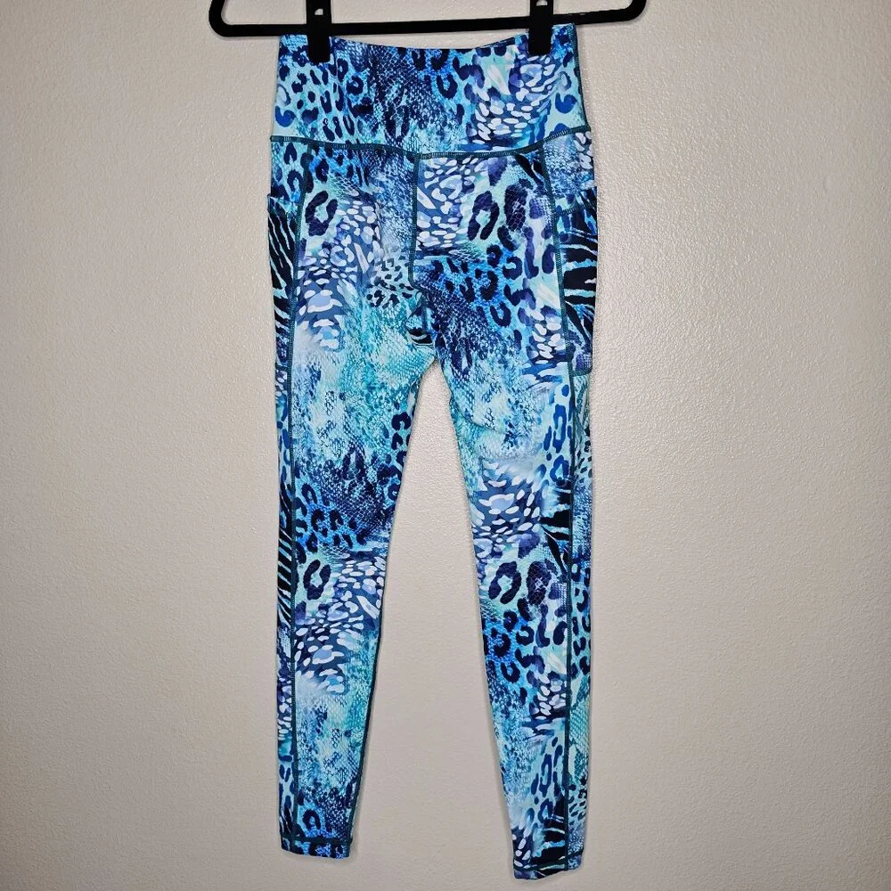 Constantly Varied Gear XS Wild Thing Blue Animal Print Leggings Pockets - Picture 6 of 10